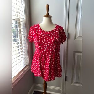 Red and White Seraphine Maternity/Nursing too sz 10